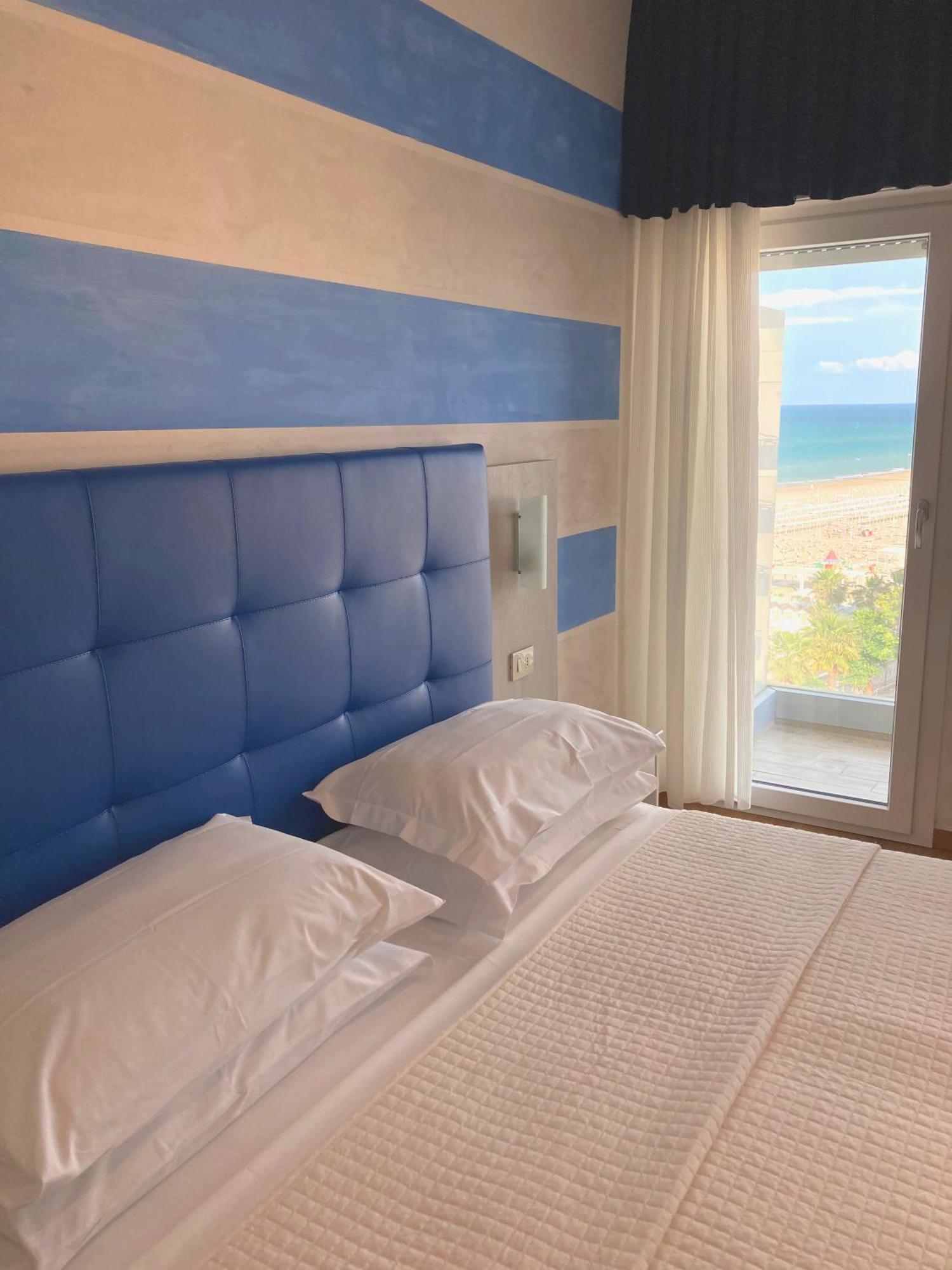 Hotel Diplomatic 리치오네 외부 사진