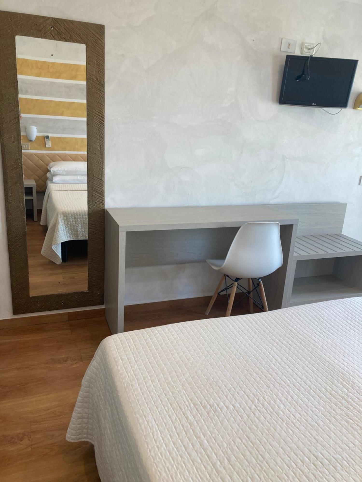 Hotel Diplomatic 리치오네 객실 사진