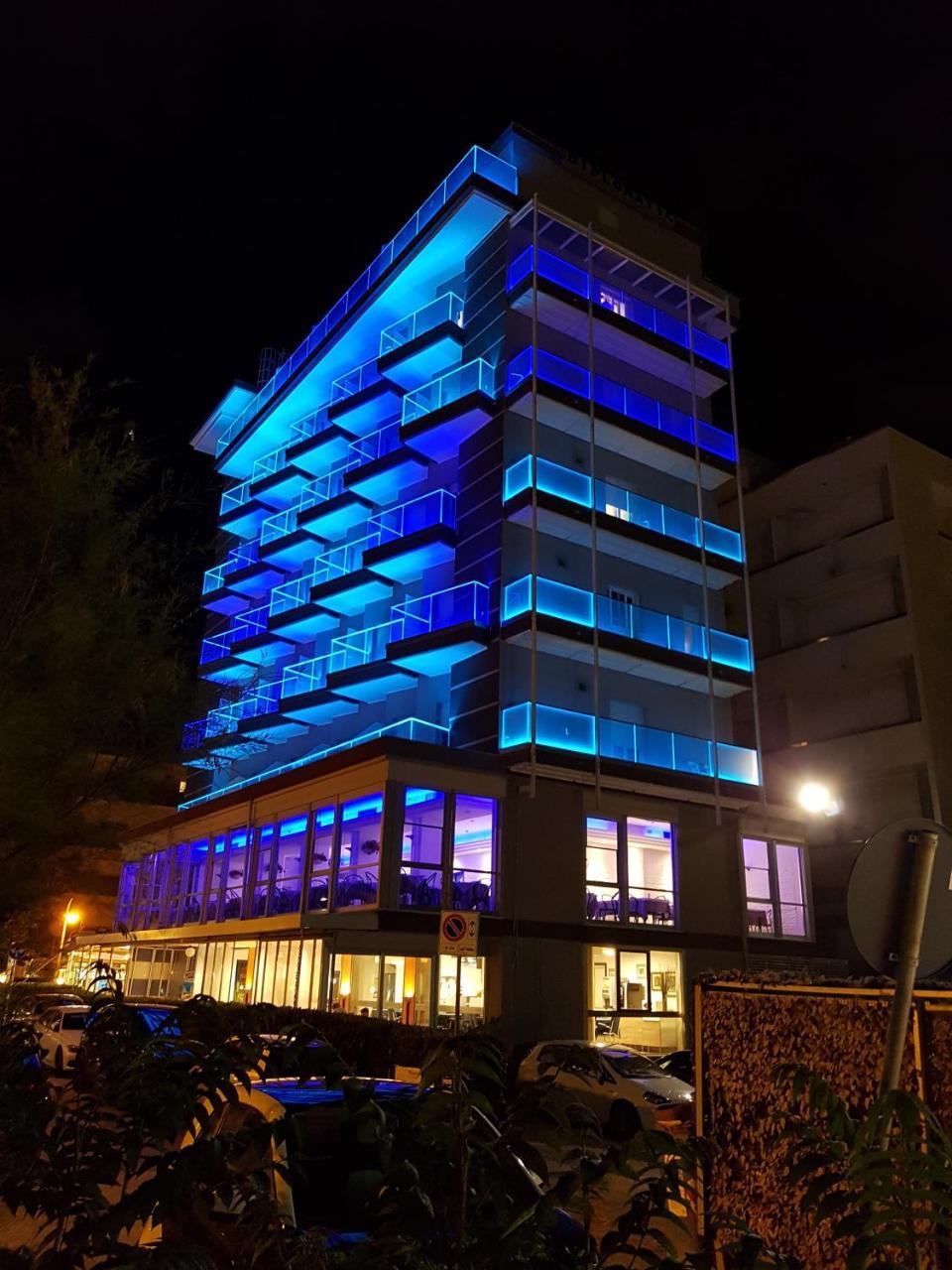 Hotel Diplomatic 리치오네 외부 사진